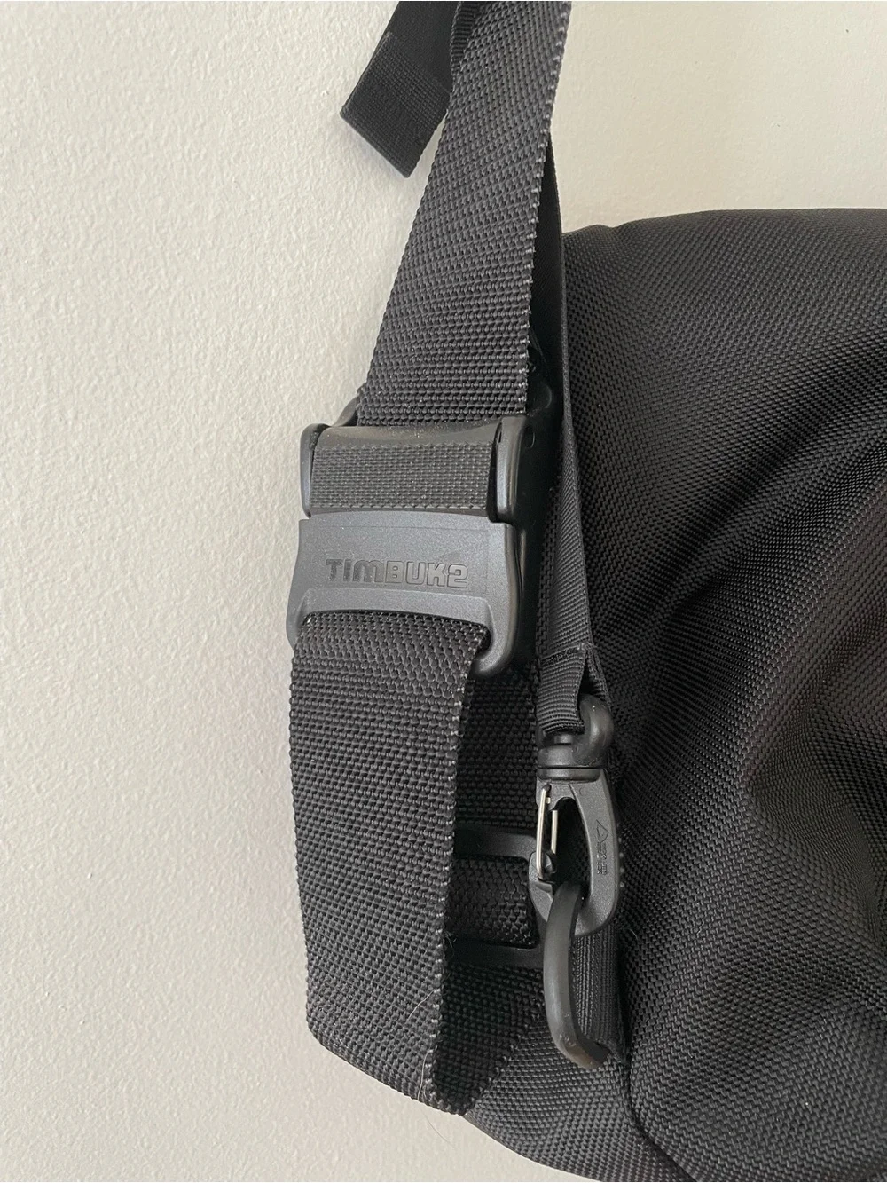 Timbuk2 Classic Black Messenger Bag